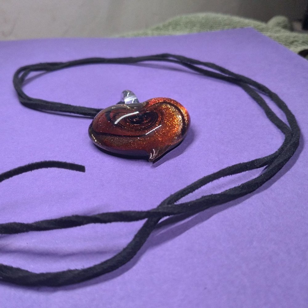 Glittery Heart swirl rope necklace